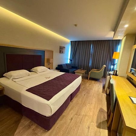 Sirin Park Hotel Adana Bagian luar foto