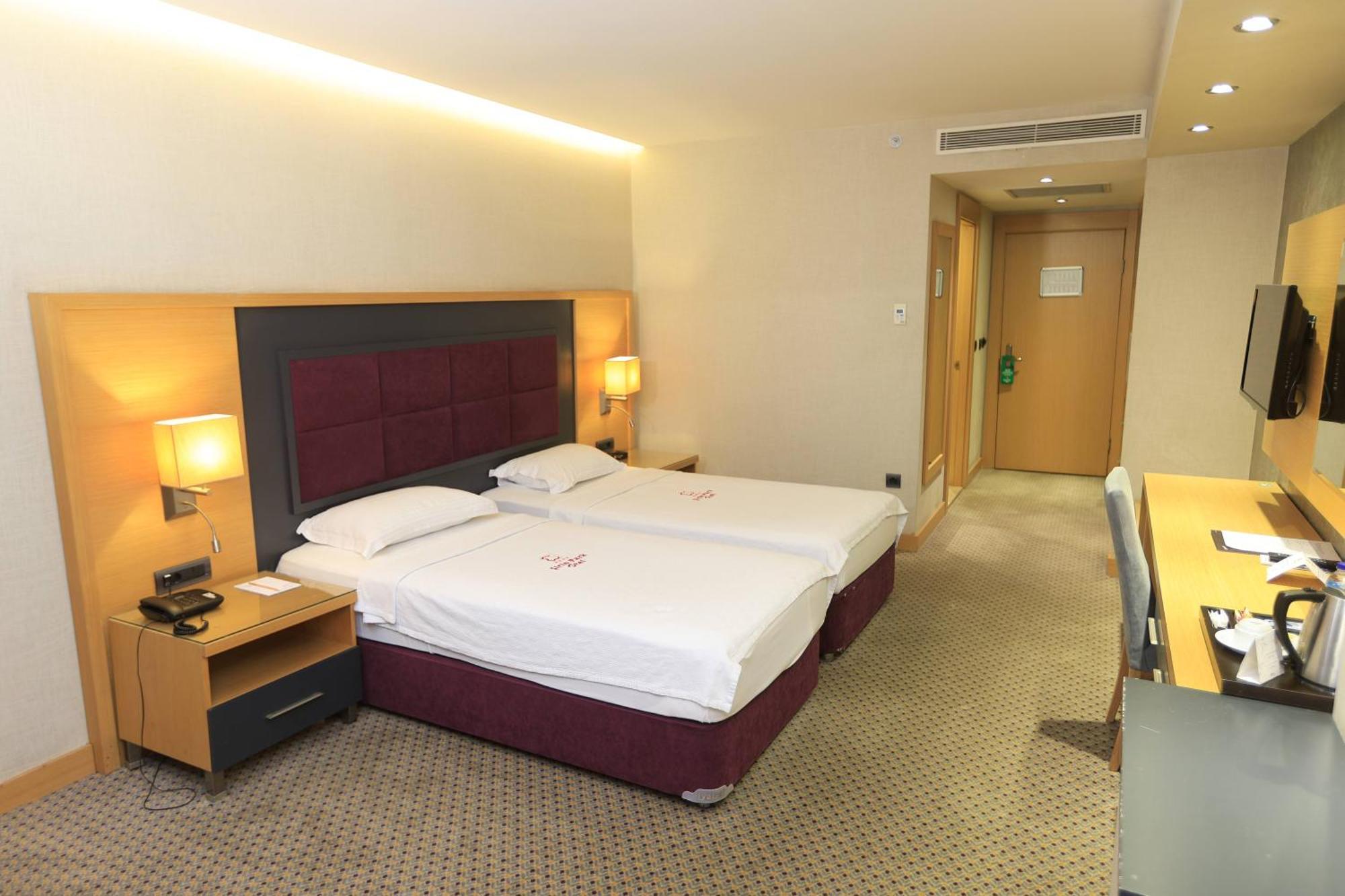 Sirin Park Hotel Adana Bagian luar foto